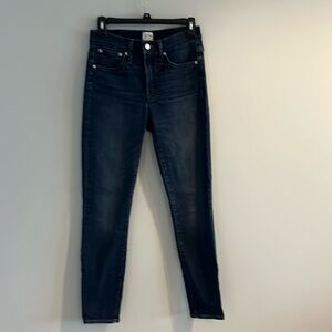 Women’s Jcrew 9” toothpick jeans.